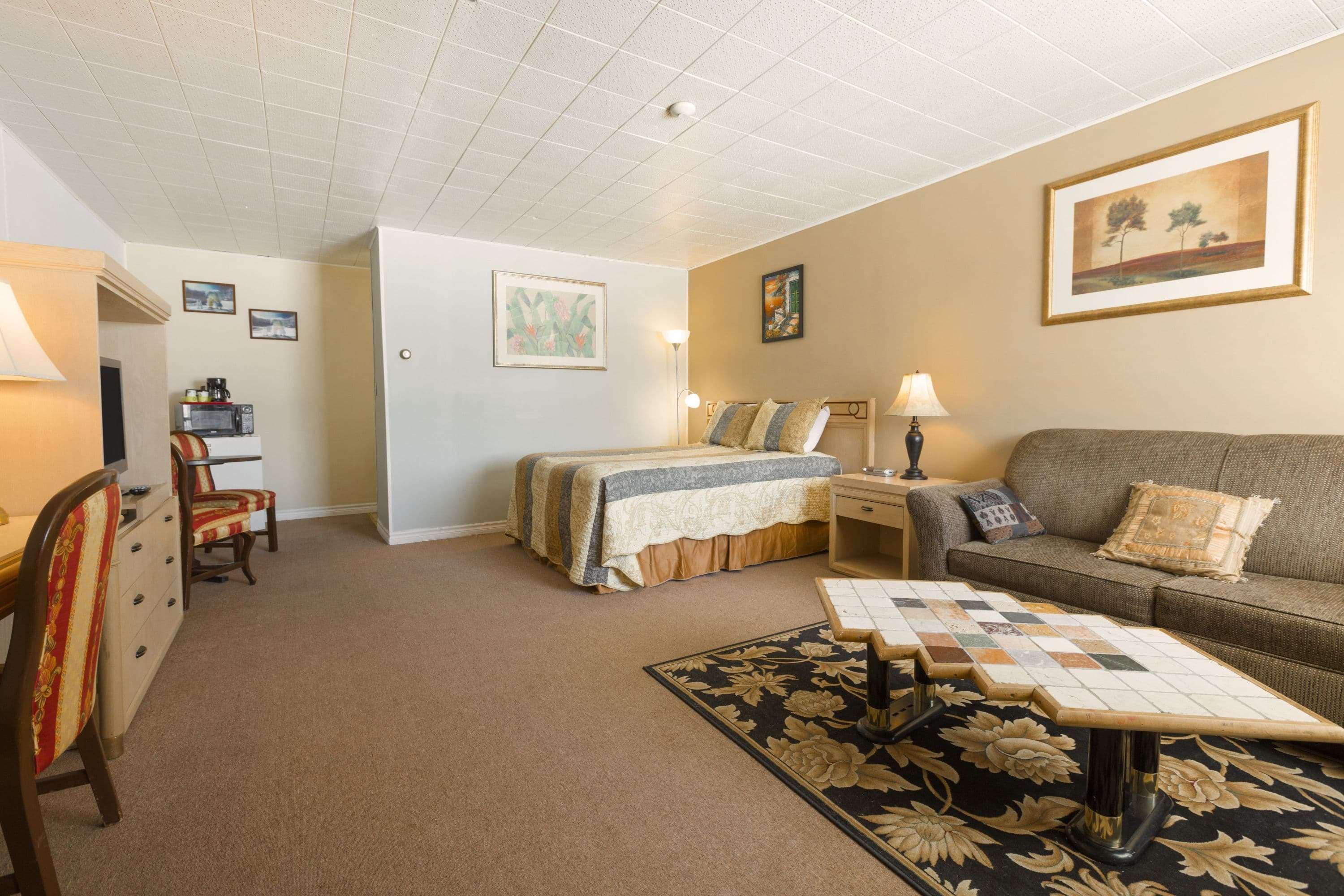 Travel Inn Cochrane Екстериор снимка