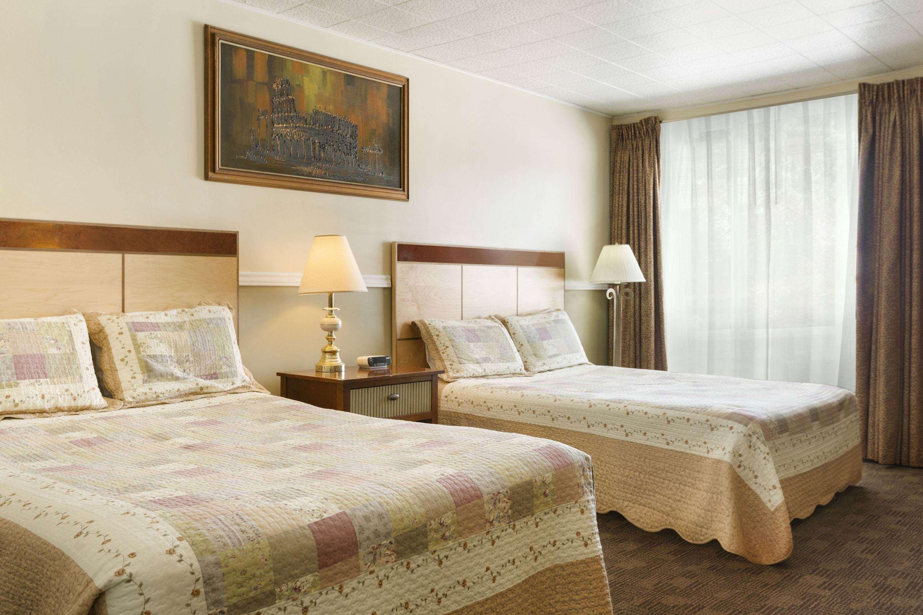 Travel Inn Cochrane Екстериор снимка