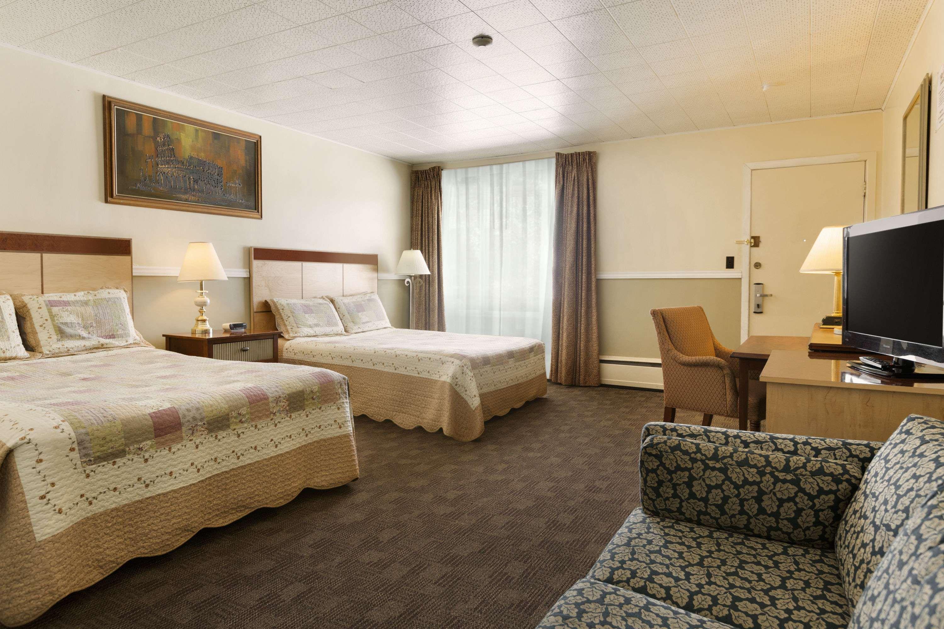 Travel Inn Cochrane Екстериор снимка
