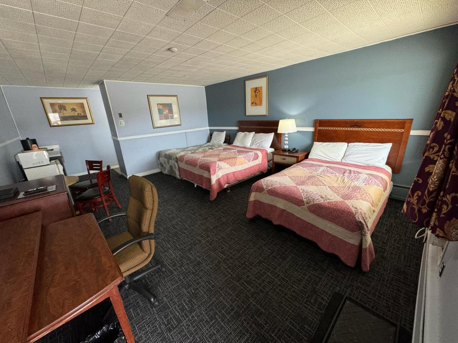 Travel Inn Cochrane Екстериор снимка