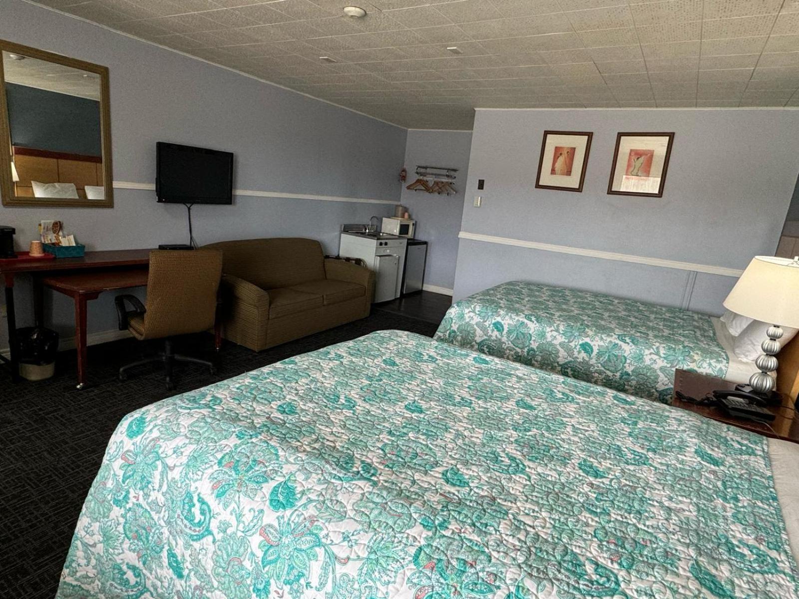 Travel Inn Cochrane Екстериор снимка