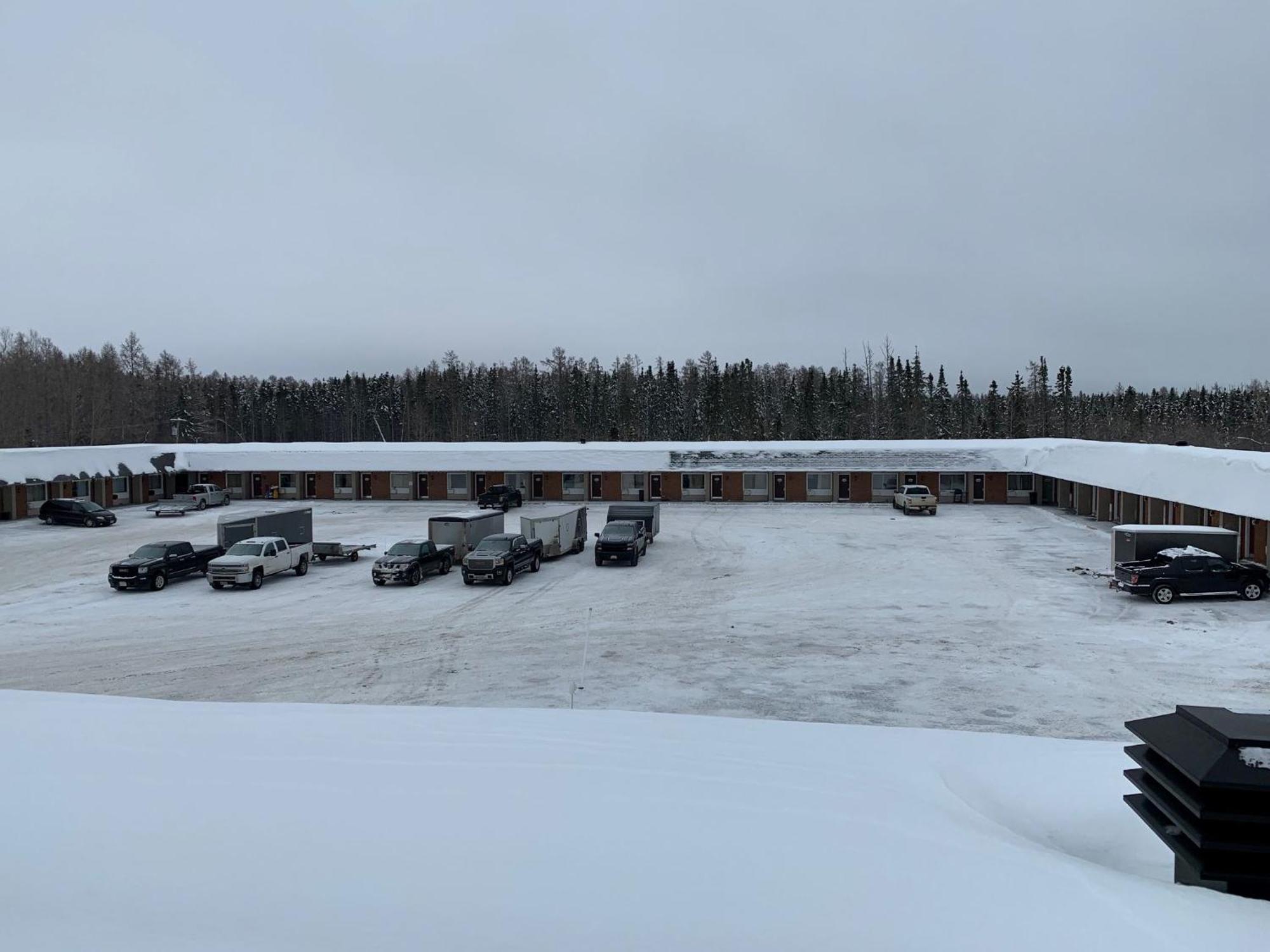 Travel Inn Cochrane Екстериор снимка