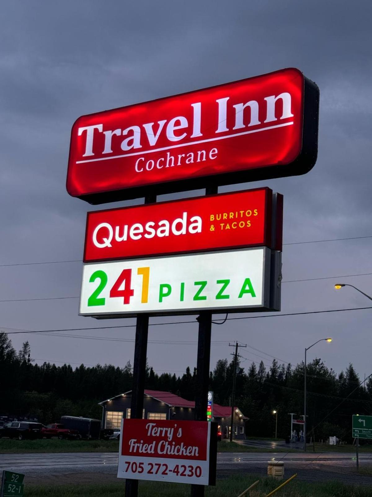 Travel Inn Cochrane Екстериор снимка
